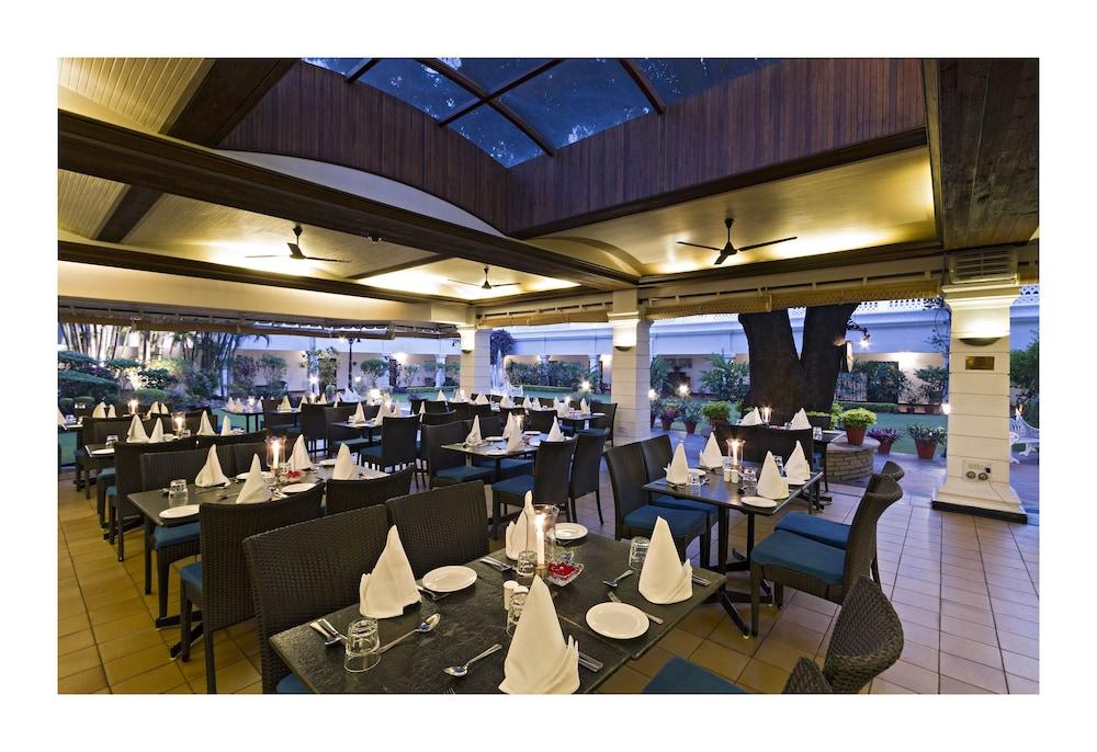 Jehan Numa Palace Hotel Bhopal Zewnętrze zdjęcie