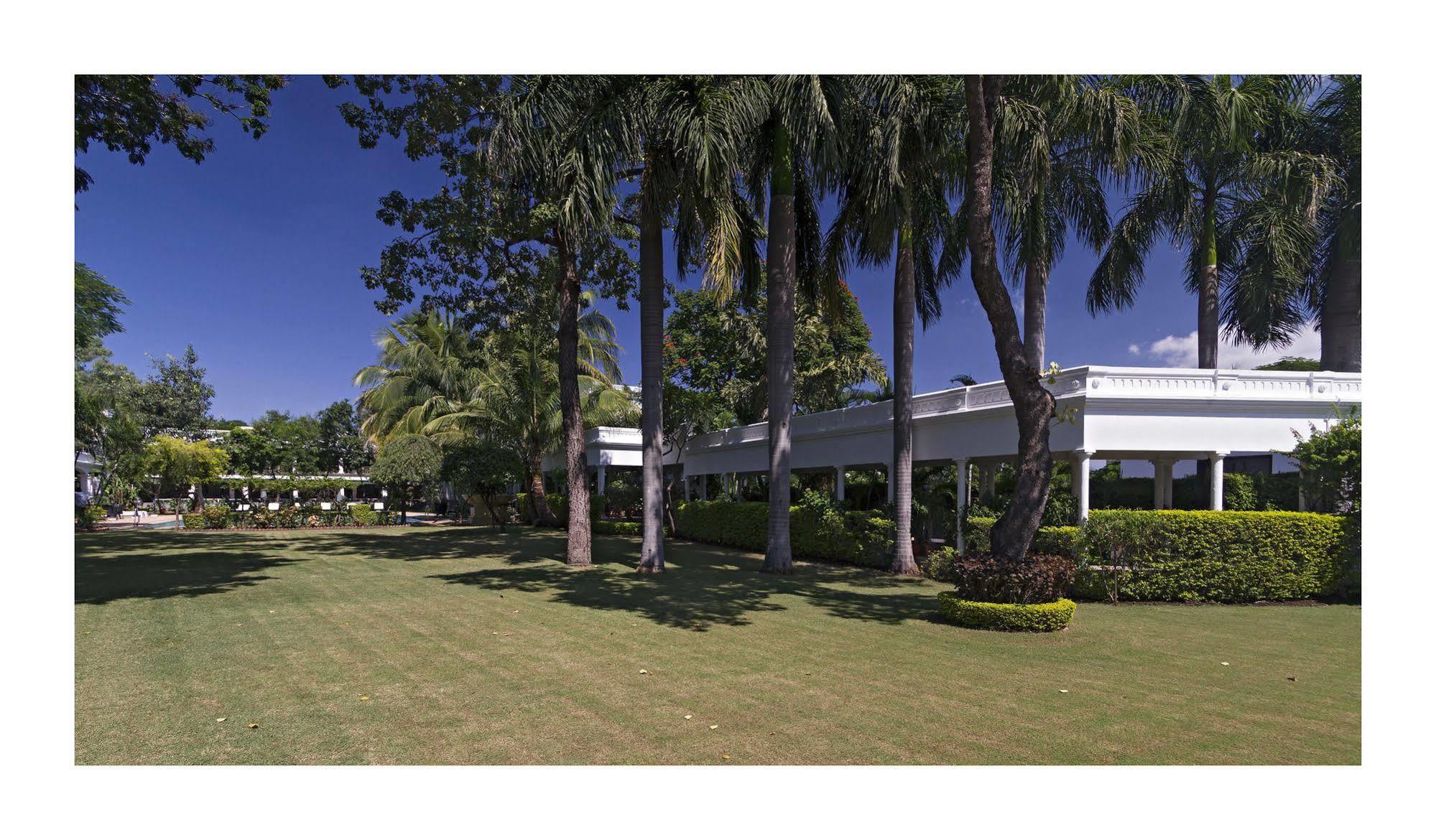Jehan Numa Palace Hotel Bhopal Zewnętrze zdjęcie